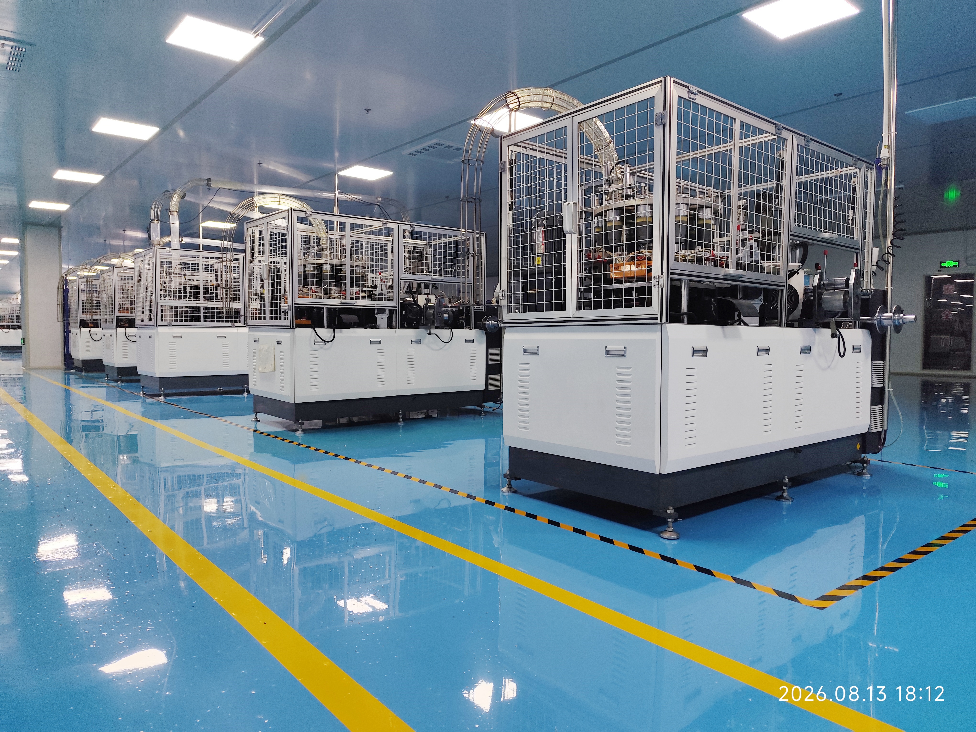 Full‑auto aluminum‑foil stamping workshop
