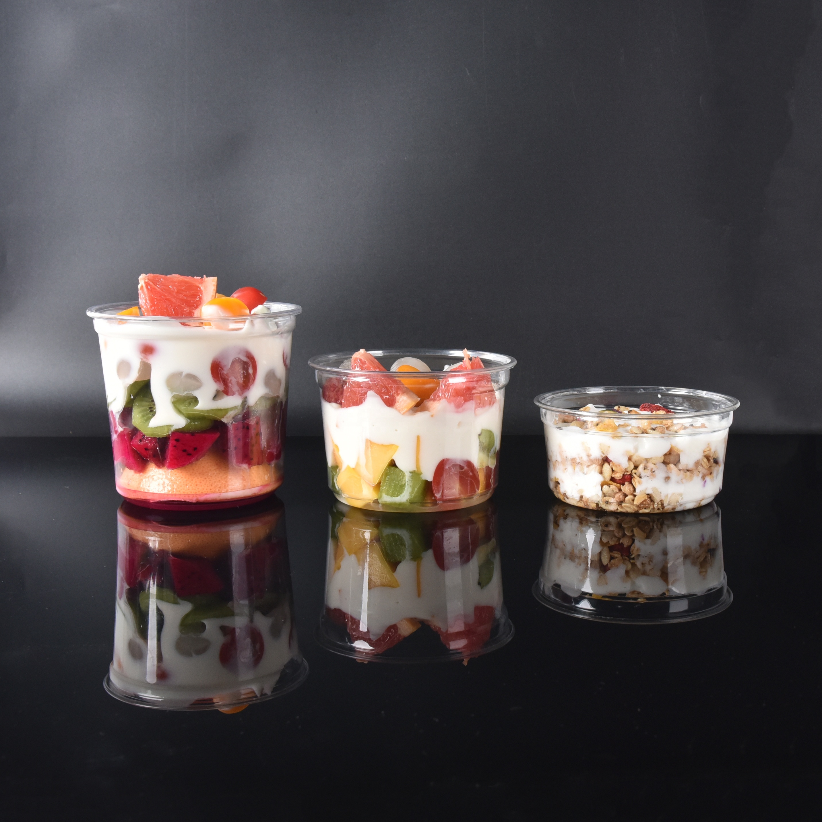 Wholesale 12/16/24 oz Food-Grade Disposable Deli/Fruit Containers – Clear Plastic Yogurt & Dessert Cups with Lids