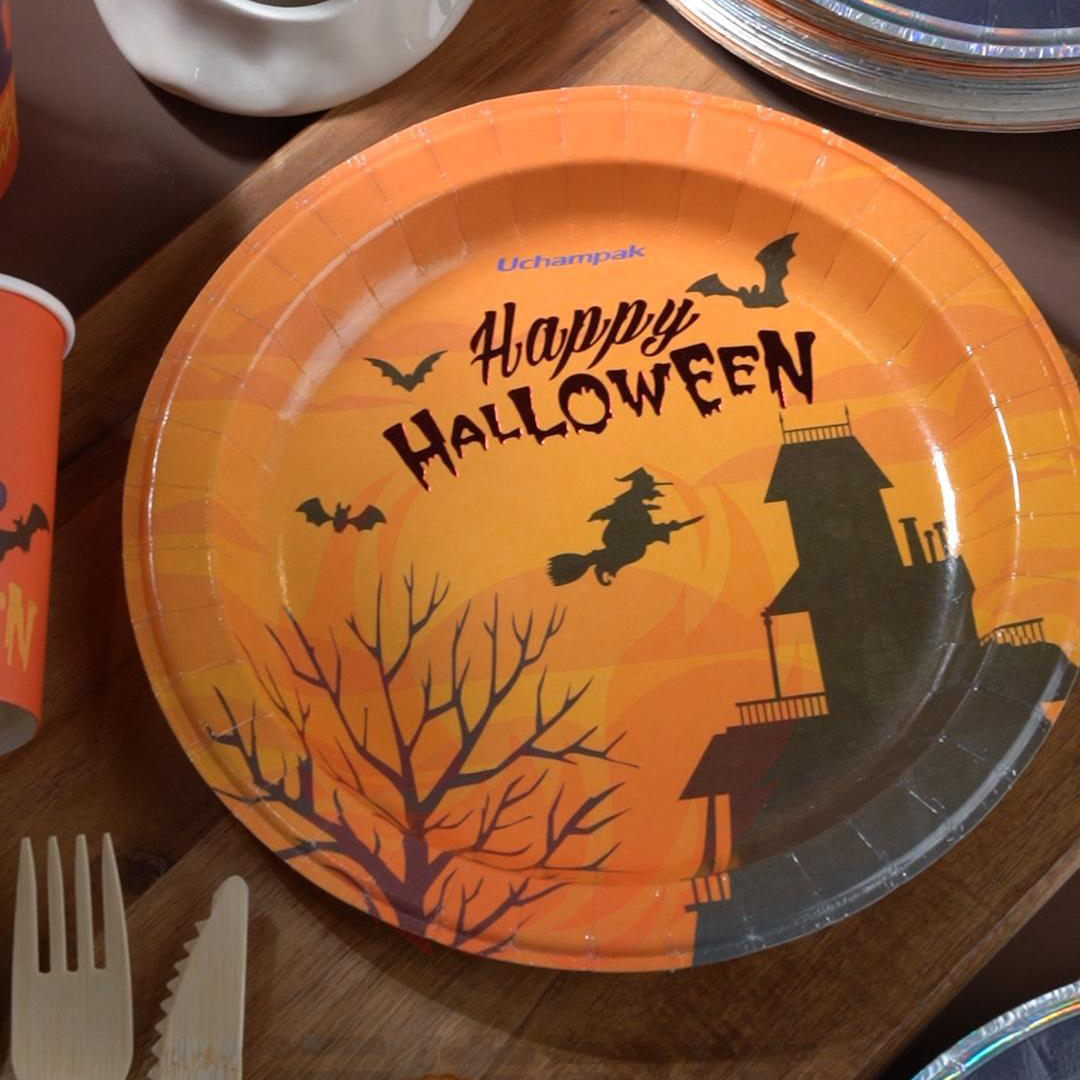 Custom-printed Halloween-style disposable tableware set: party paper plates for food with custom logo.