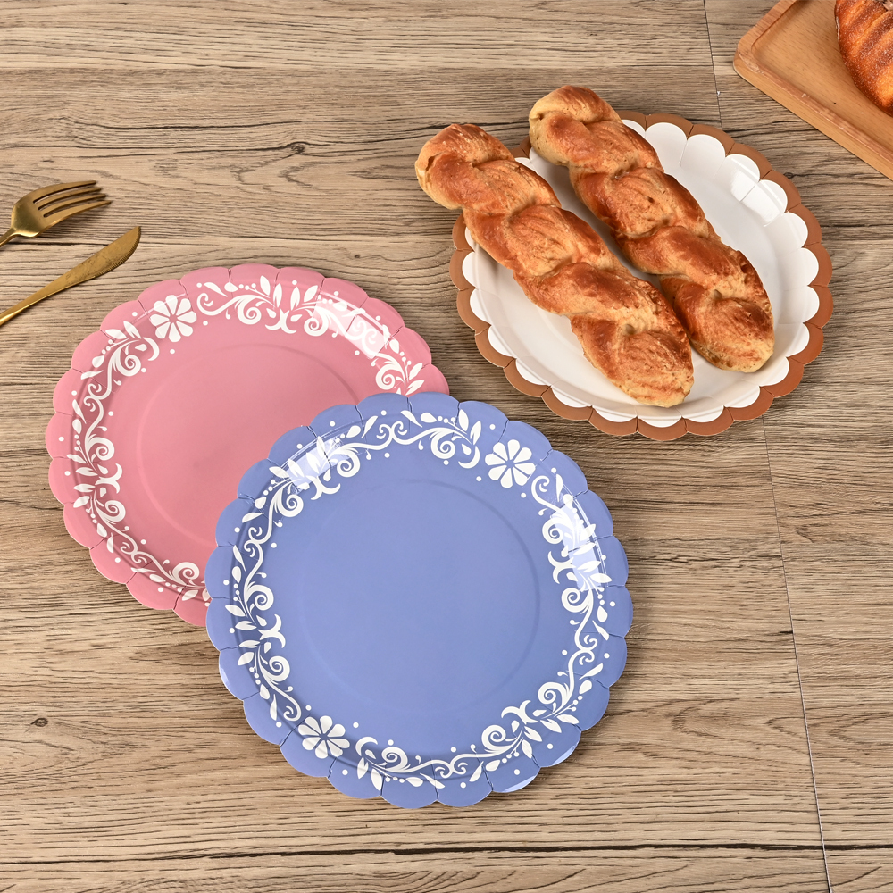 High-quality, customizable, and logo-printed disposable paper plates—ideal for cake shops and parties.
