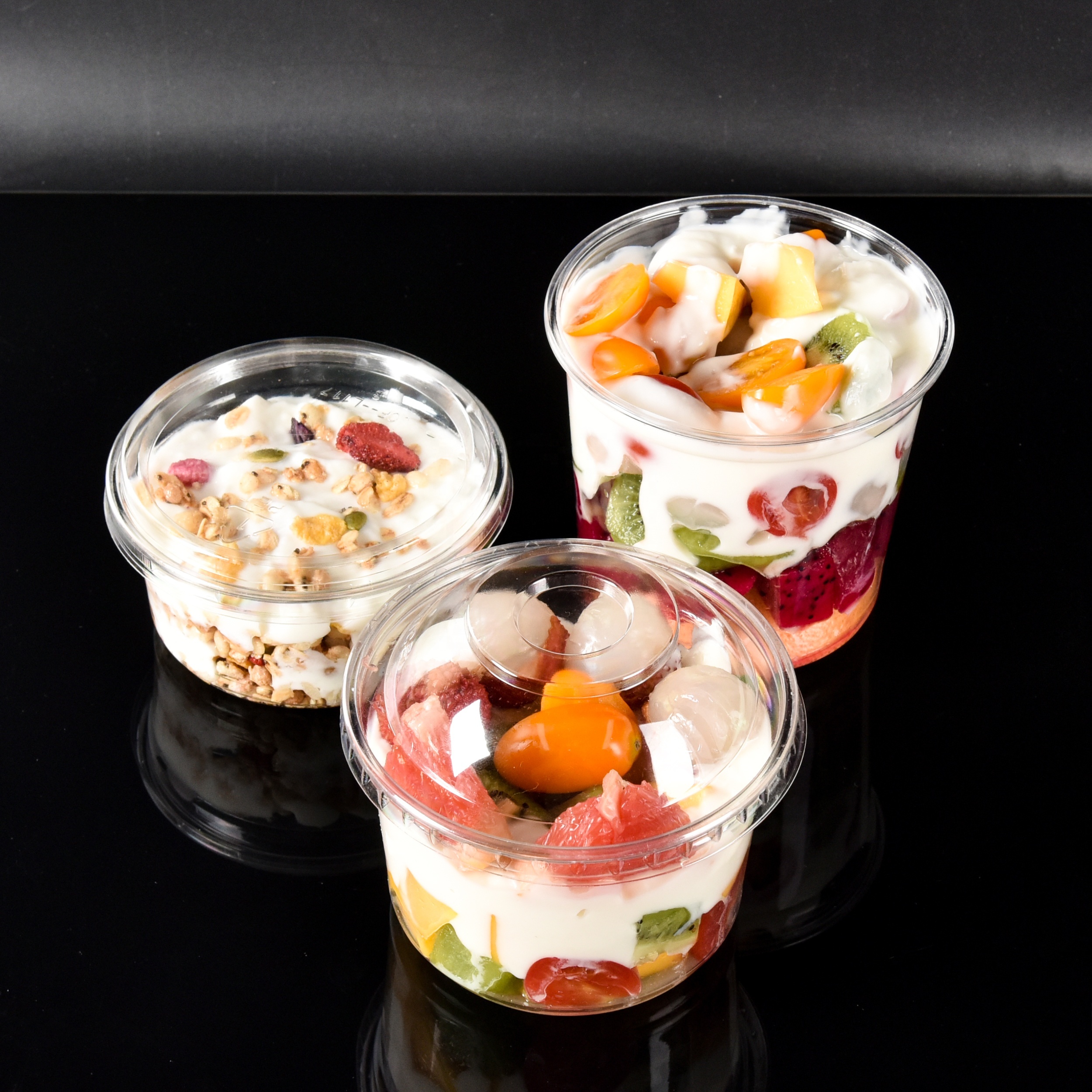Wholesale 12/16/24 oz Food-Grade Disposable Deli/Fruit Containers – Clear Plastic Yogurt & Dessert Cups with Lids