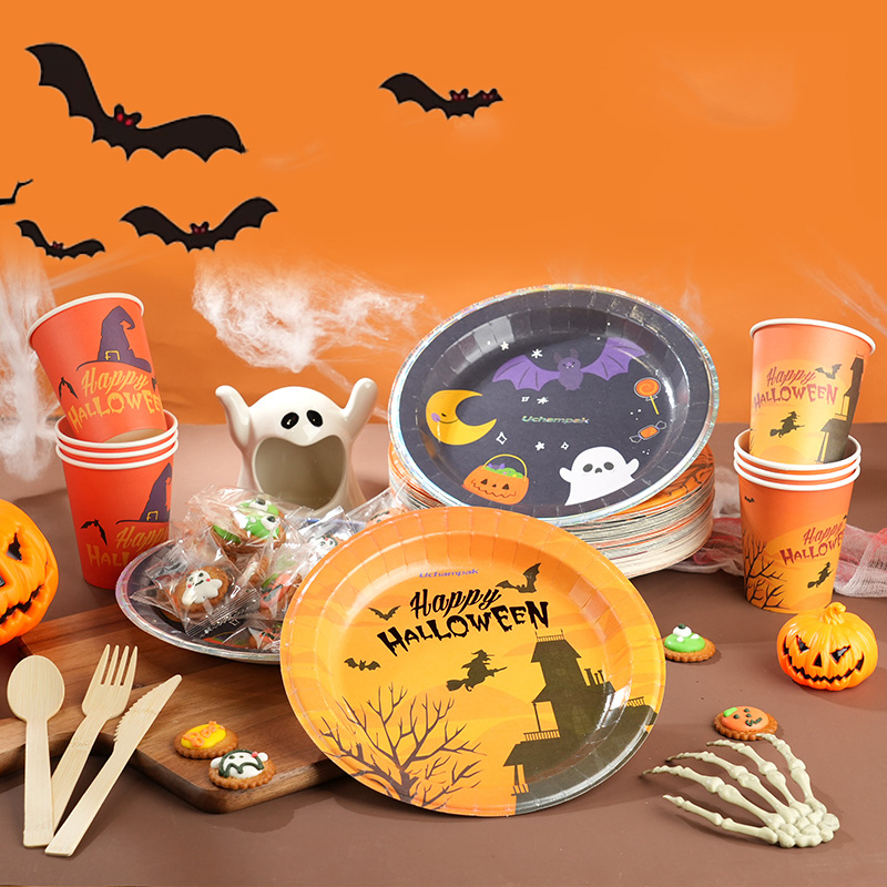 Custom-printed Halloween-style disposable tableware set: party paper plates for food with custom logo.